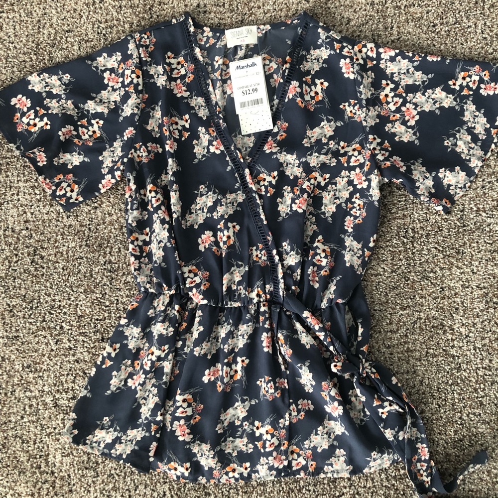 Women’s Floral Blouse